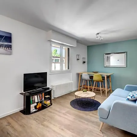 Apartment Le 35 - Charme, Parking & Proche